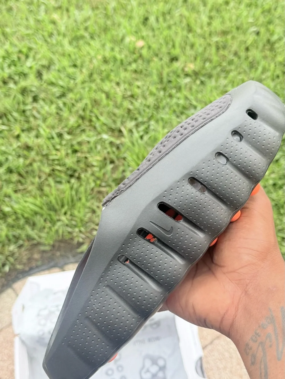 Nike mind Men's black  Slide with Orange Detail